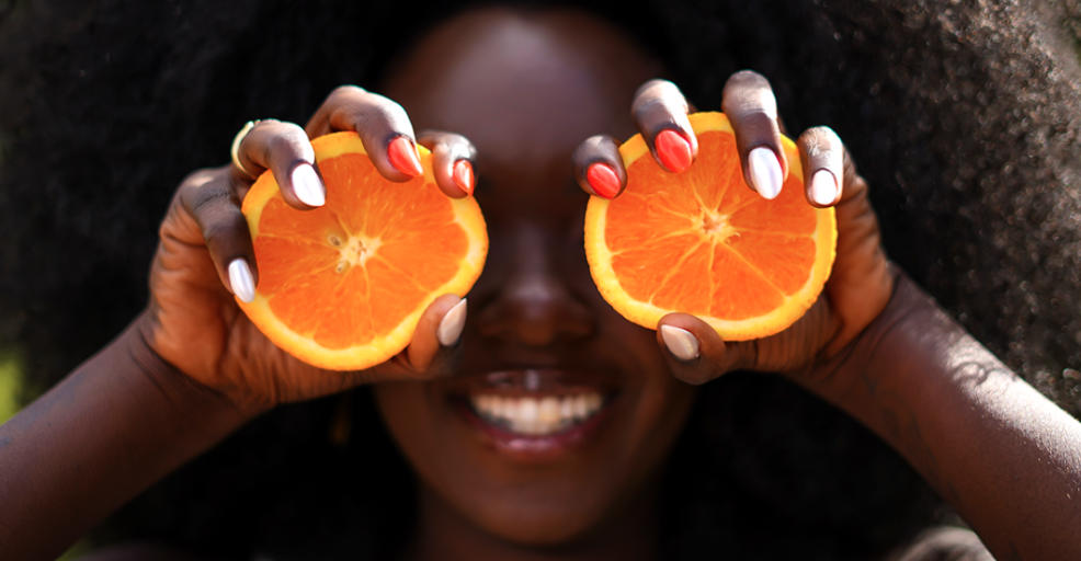 CURTA O VERÃO COM AS UNHAS BONITAS E PROTEGIDAS