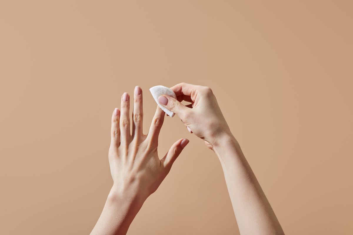 Acetona ou Removedor de esmaltes? Descubra qual é a melhor opção pra você