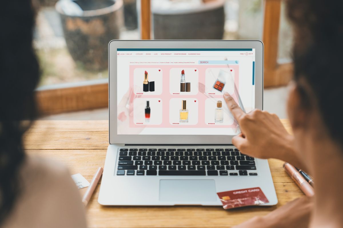 Revenda de produtos de beleza: 5 dicas para vender pela internet