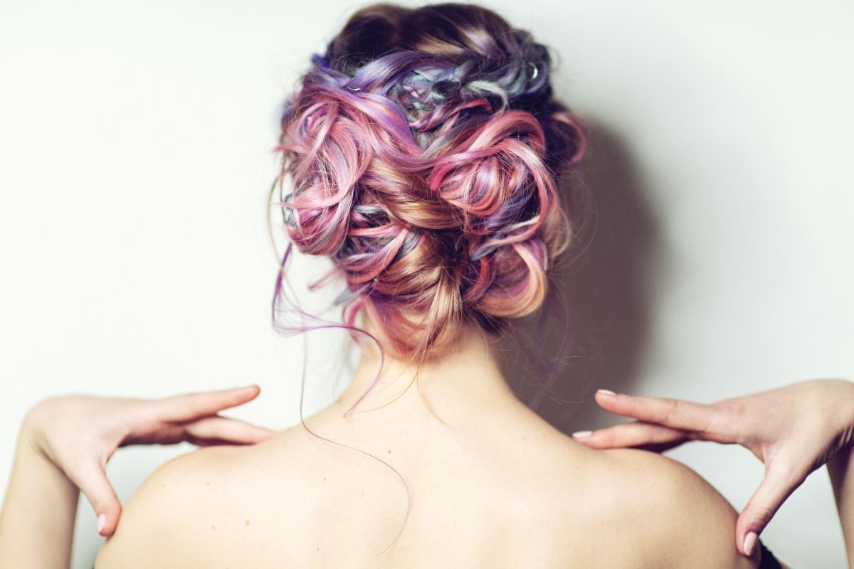 Trend alert: cabelos metálicos!  Conheça a linha URBAN METALLIC da BEAUTYCOLOR!